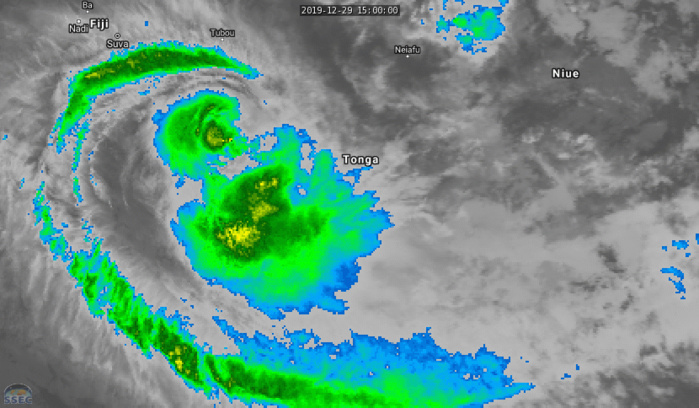 05S(CALVINIA) intensifying close to Mauritius/ 04P(SARAI): slowly weakening west of Tonga