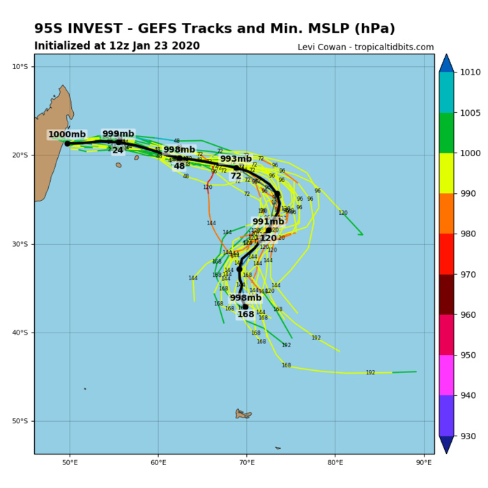 South Indian: Invest 95S east of Madagascar, updated position and intensity at 18UTC South Indian: Invest 95S east of Madagascar, updated position and intensity at 18UTC