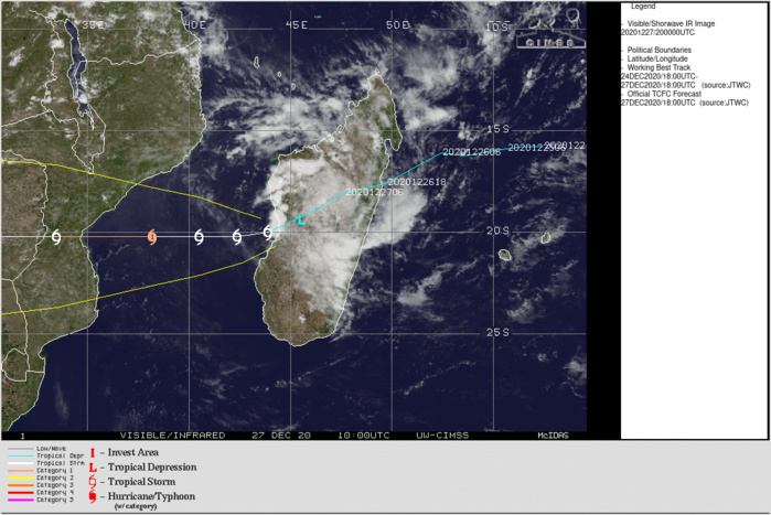 WARNING 7: FORECAST TO REACH CATEGORY 1 US BY 48H. CLICK TO ANIMATE IF NECESSARY.