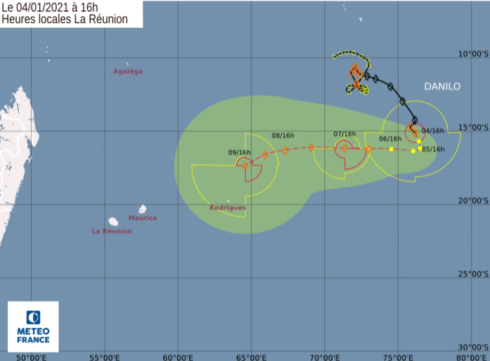 Prévisions de trajectoire et d'intensité pour DANILO émises à 16heures ce Lundi par le Centre Spécialisé Cyclone de la Réunion.Une forte incertitude persiste sur le potentiel d'intensification du phénomène une fois qu'il aura redressé en direction de l'Ouest. CMRS.