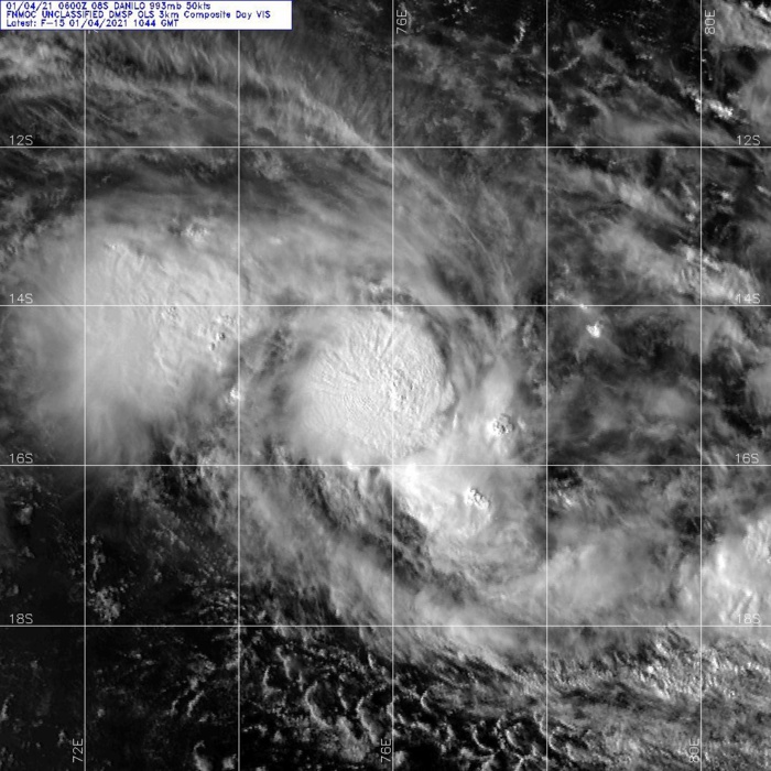 04/1044UTC. DMSP. CONVECTION WAS STARTING TO INCREASE AGAIN.