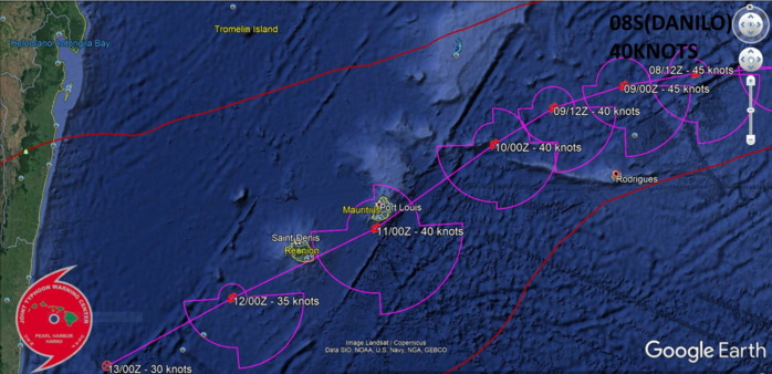 08S(DANILO) CONTINUES TO SLOWLY CONSOLIDATE WITH FRAGMENTED BANDING AND CYCLING DEEP CONVECTION.08S IS EXPECTED TO TRACK WEST-SOUTHWESTWARD THROUGH THE FORECAST PERIOD ALONG THE NORTHWESTERN PERIPHERY OF A DEEP- LAYERED SUBTROPICAL RIDGE POSITIONED TO THE SOUTHEAST AND SOUTH. 08S(DANILO) CONTINUES TO SLOWLY CONSOLIDATE WITH FRAGMENTED BANDING AND CYCLING DEEP CONVECTION.08S IS EXPECTED TO TRACK WEST-SOUTHWESTWARD THROUGH THE FORECAST PERIOD ALONG THE NORTHWESTERN PERIPHERY OF A DEEP- LAYERED SUBTROPICAL RIDGE POSITIONED TO THE SOUTHEAST AND SOUTH.