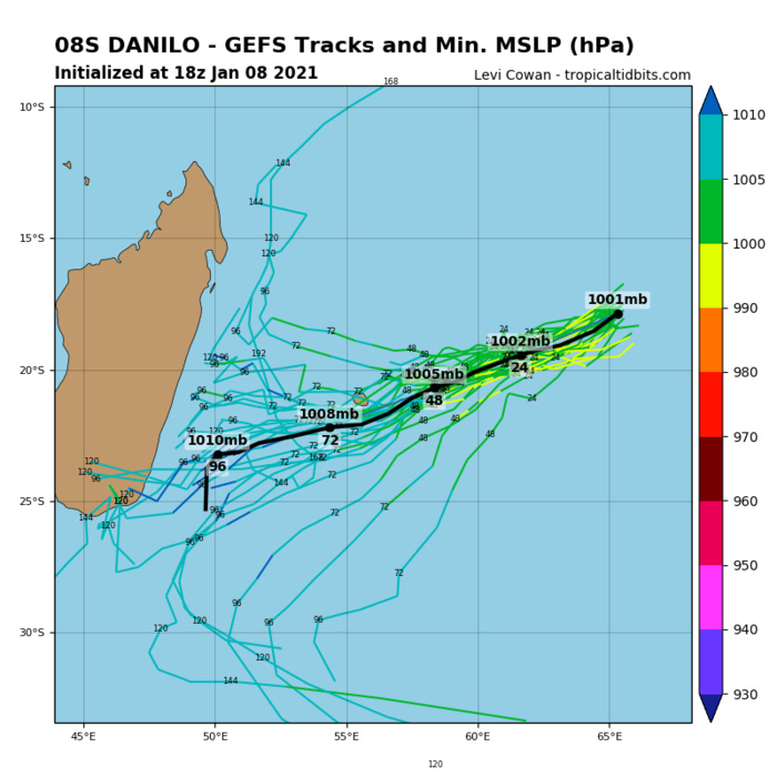 08/18UTC. GFS TRACKS A WEAKENING SYSTEM TO THE SOUTHEAST OF MAURITIUS/RÉUNION. 08/18UTC. GFS TRACKS A WEAKENING SYSTEM TO THE SOUTHEAST OF MAURITIUS/RÉUNION.