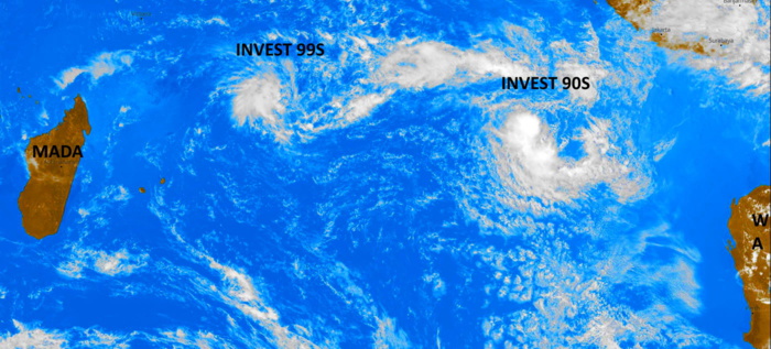 15/08UTC. THE TWO CENTERS ARE 2680KM APART. 15/08UTC. THE TWO CENTERS ARE 2680KM APART.