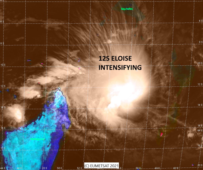 18/06UTC. SATELLITE  IMAGERY REVEALS A PARTIALLY-EXPOSED LOW-LEVEL CIRCULATION CENTER  (LLCC) OBSCURED UNDER THE SOUTHEASTERN EDGE OF PERSISTENT DEEP  CONVECTION. 18/06UTC. SATELLITE  IMAGERY REVEALS A PARTIALLY-EXPOSED LOW-LEVEL CIRCULATION CENTER  (LLCC) OBSCURED UNDER THE SOUTHEASTERN EDGE OF PERSISTENT DEEP  CONVECTION.
