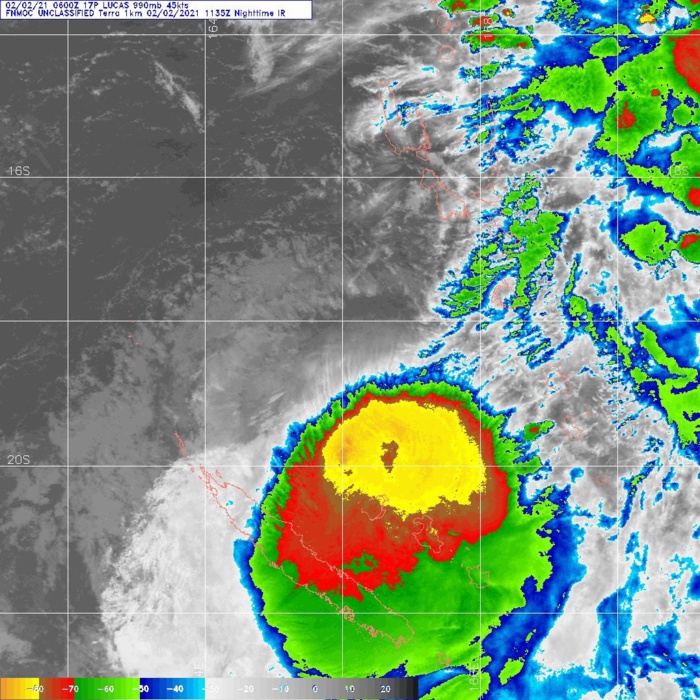 02/1135UTC. DMSP. ENHANCED INFRARED (EIR) SATELLITE IMAGERY DEPICTS FLARING CENTRAL CONVECTION OBSCURING A LOW LEVEL CIRCULATION CENTER (LLCC). 02/1135UTC. DMSP. ENHANCED INFRARED (EIR) SATELLITE IMAGERY DEPICTS FLARING CENTRAL CONVECTION OBSCURING A LOW LEVEL CIRCULATION CENTER (LLCC).