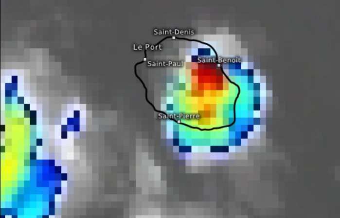 A 16heures Météosat-8 lit une température de -72°Celsius pour les sommets les plus hauts sur les pentes Nord-Est de la RÉUNION. Eumetsat. A 16heures Météosat-8 lit une température de -72°Celsius pour les sommets les plus hauts sur les pentes Nord-Est de la RÉUNION. Eumetsat.