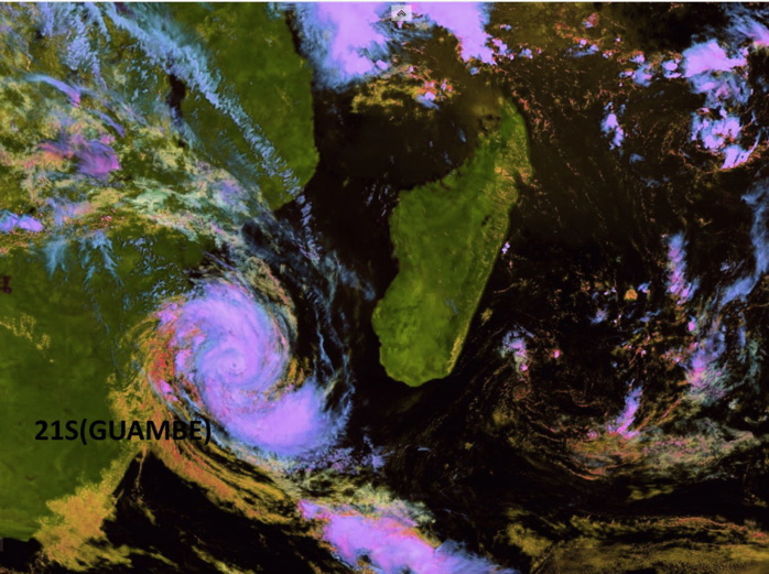 21S(GUAMBE). 21/0830UTC. CYCLONE SHOWING SIGNS OF POSSIBLE RAPID INTENSIFICATION NEXT 12HOURS. Eumetsat. Enhanced by Patrick Hoareau. 21S(GUAMBE). 21/0830UTC. CYCLONE SHOWING SIGNS OF POSSIBLE RAPID INTENSIFICATION NEXT 12HOURS. Eumetsat. Enhanced by Patrick Hoareau.