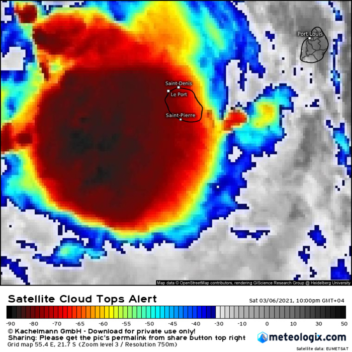 INVEST 91S. 06/18UTC. INTENSE CONVECTION IS BEGINNING TO TRACK PARTLY OVER RÉUNION ISLAND. EUMETSAT. INVEST 91S. 06/18UTC. INTENSE CONVECTION IS BEGINNING TO TRACK PARTLY OVER RÉUNION ISLAND. EUMETSAT.