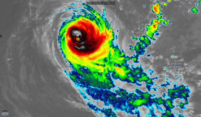 24S(HABANA). 13/02UTC. 9H ANIMATION. ANIMATED ENHANCED INFRARED SATELLITE IMAGERY SHOWS 24S LOSING ITS EYE FEATURE WHEREAS THE NORTHWEST QUADRANT IS WEAKENING. CLICK TO ANIMATE IF NEEDED.