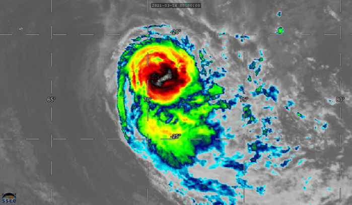 24S(HABANA). 14/09UTC. 9H ANIMATION. TC 24S IS WEAKENING STEADILY UNDER  MODERATE TO STRONG (20-30 KNOTS) WEST-NORTHWESTERLY VERTICAL WIND  SHEAR ASSOCIATED WITH AN UPPER-LEVEL TROUGH AND DRY AIR  ENTRAINMENT AS REVEALED IN ANIMATED ENHANCED INFRARED(EIR) SATELLITE IMAGERY AND TOTAL PRECIPITABLE WATER IMAGERY. EIR IMAGERY  INDICATES AN INCREASINGLY DISORGANIZED CONVECTIVE STRUCTURE WITH  WARMING CLOUD TOP TEMPERATURES. CLICK TO ANIMATE IF NEEDED.