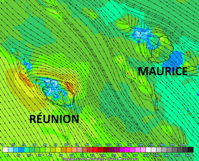 Le retour des alizés devrait être évident sur le Nord-Est et à un degré moindre sur le Sud-Ouest de la RÉUNION. A MAURICE il sera plus discret mais capable néanmoins de faire baisser la sensation de lourdeur de l'atmosphère et la sensation d'inconfort. Simulation des vents en rafales pour Jeudi en début d'après-midi par le modèle Arome de Météo France. MCIEL.