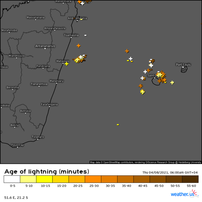 6 heures ce Jeudi matin. L'activité orageuse de la dernière heure est concentrée autour de la RÉUNION et au large de la côte Est de MADA. WUS.