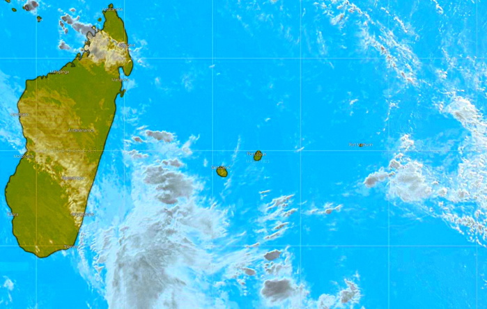 Image Météosat-8 de 6heures ce matin. La zone des Mascareignes est relativement dégagée. PH/WINDY.