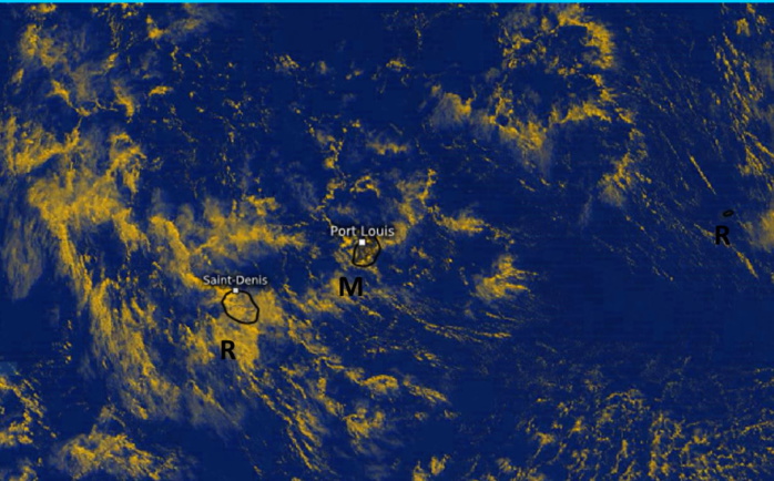 Image Météosat-8 à midi ce Lundi. La RÉUNION est quasiment entièrement sous les nuages. MAURICE bénéficie davantage des éclaircies. Beau temps à RODRIGUES. Eumetsat. PH.