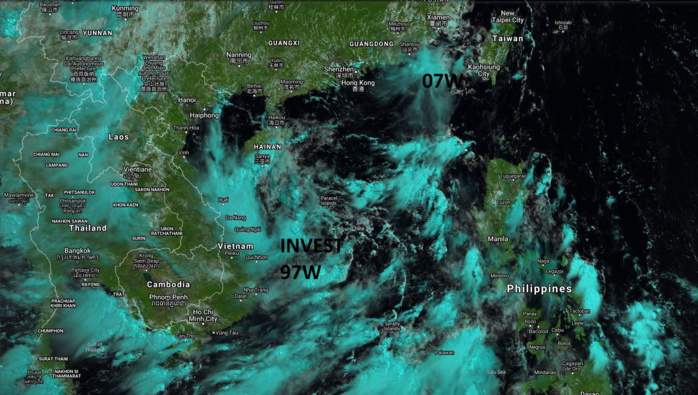 06/02UTC. TD 07W IS FALLING APART. INVEST 97W IS APPROACHING HAINAN AND THEN VIETNAM.