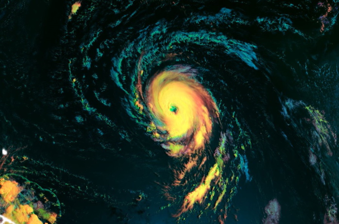 HU 12L(LARRY). 04/1230UTC. TXNT27 KNES 041201 TCSNTL  A.  12L (LARRY)  B.  04/1130Z  C.  16.5N  D.  44.8W  E.  ONE/GOES-E  F.  T4.5/5.0  G.  IR/EIR/VIS  H.  REMARKS...AN OW EYE THAT IS SURROUNDED BY LG AND EMBEDDED IN MG COLD OVERCAST MAKES THE DT EQUAL TO 4.5 WITH NO EYE ADJUSTMENT MADE TO THE DT. THE MET IS EQUAL TO 5.0 BASED ON A SLOW DEVELOPMENT TREND OVER THE PAST 24 HOURS. THE PT AGREES WITH THE DT AND IS ALSO EQUAL TO 4.5. THE SYSTEM APPEARS TO BE IMPACTED BY SHEAR ON THE NORTHWEST SIDE OF THE CIRCULATION. THE FT IS BASED ON THE DT.  I.  ADDL POSITIONS      NIL   ...SAMBUCCI HU 12L(LARRY). 04/1230UTC. TXNT27 KNES 041201 TCSNTL  A.  12L (LARRY)  B.  04/1130Z  C.  16.5N  D.  44.8W  E.  ONE/GOES-E  F.  T4.5/5.0  G.  IR/EIR/VIS  H.  REMARKS...AN OW EYE THAT IS SURROUNDED BY LG AND EMBEDDED IN MG COLD OVERCAST MAKES THE DT EQUAL TO 4.5 WITH NO EYE ADJUSTMENT MADE TO THE DT. THE MET IS EQUAL TO 5.0 BASED ON A SLOW DEVELOPMENT TREND OVER THE PAST 24 HOURS. THE PT AGREES WITH THE DT AND IS ALSO EQUAL TO 4.5. THE SYSTEM APPEARS TO BE IMPACTED BY SHEAR ON THE NORTHWEST SIDE OF THE CIRCULATION. THE FT IS BASED ON THE DT.  I.  ADDL POSITIONS      NIL   ...SAMBUCCI