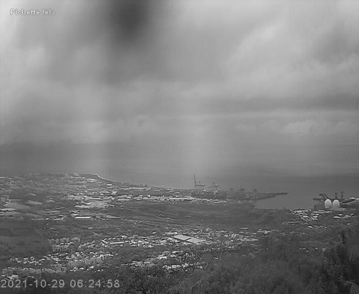 MÉTÉO RÉUNION. Vous pouvez agrandir l'image en cliquant et en l'élargissant avec vos doigts.