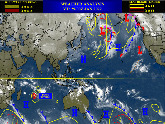 TC 08S(BATSIRAI) is re-intensifying and gradually approaching the Mascarene islands