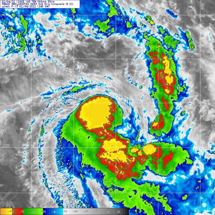 Powerful TC 08S(BATSIRAI) CAT 4 US: to make landfall over Madagascar shortly after 24h// Invest 90S is now TC 10S, 04/15utc