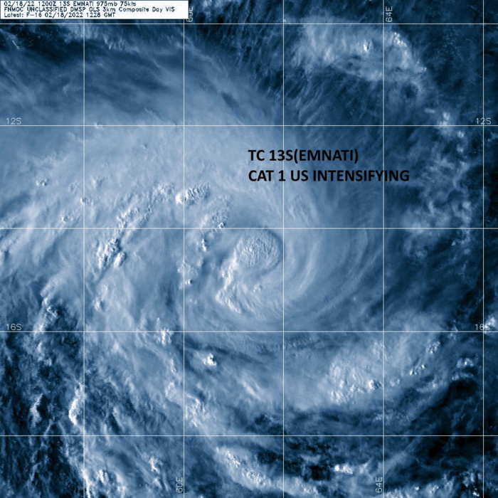 TC 13S(EMNATI): CAT 1 US and intensifying to CAT 3 within 48h while tracking to the North of Mauritius/Réunion, 18/15utc TC 13S(EMNATI): CAT 1 US and intensifying to CAT 3 within 48h while tracking to the North of Mauritius/Réunion, 18/15utc