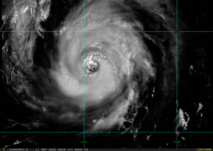 Typhoon 14W(MUIFA): RI:+40kts over 24h//TD 15W forecast to reach Typhoon level by 48h//06L(EARL): ET//1103utc