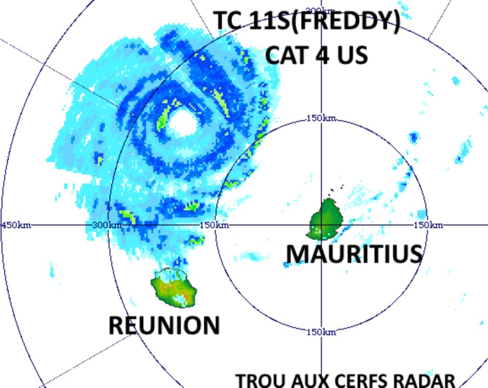 TC 11S(FREDDY)set to make landfall near Mananjary/MADAGASCAR shortly after 24h as a strong CAT3 US//Invest 99W//Invest 93S// 2015utc