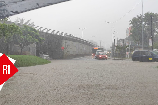 MAURICE: Avis de Pluies Torrentielles en début d'après midi, précipitations particulièrement intenses sur la région de Port Louis//0617h30