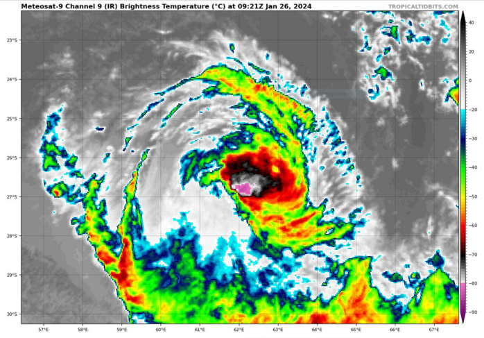 TC 06S(ANGGREK) powerful CAT 4 US within 48h//TC 08S(CANDICE) peaked//TC 07P(KIRRILY) peaked at Typhoon Intensity//2609utc