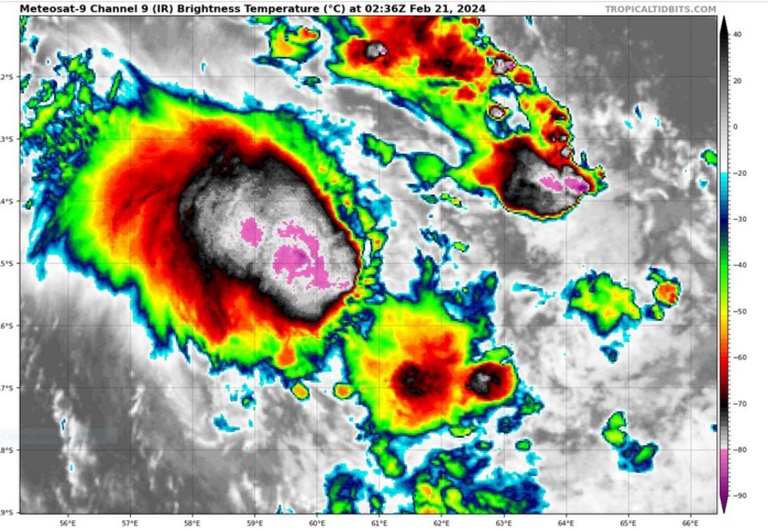 TC 16S(ELEANOR) to intensify next 48h gradually approaching MAURITIUS//TC 14P//3 Week Tropical Cyclone Formation Probability//2103utc