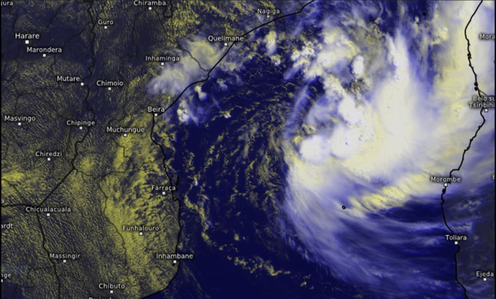 INVEST 90S & INVEST 91S updates// INVEST 92P Subtropical// 10 Day ECMWF Storm Tracks// 1006utc