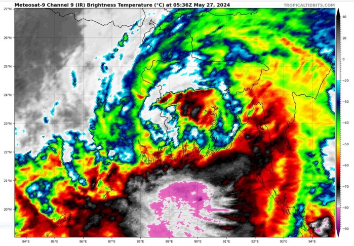 Typhoon 01W(EWINIAR) +45knots last 24h to peak at CAT 3 US within 24h//TC 01B(REMAL) landfall//10 Day ECWMF Storm Tracks//2706utc