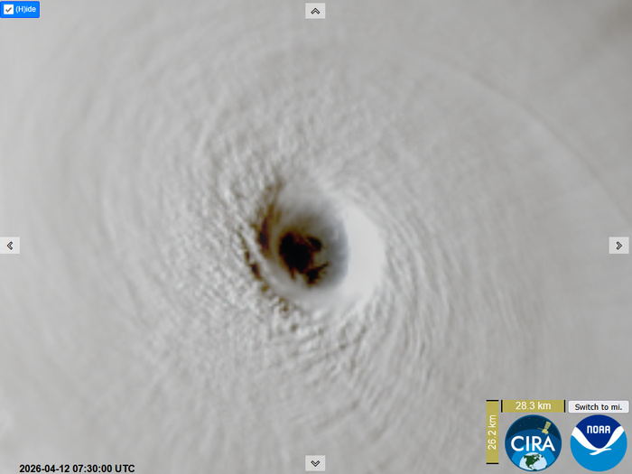 WESTERN PACIFIC: Super Typhoon 04W(SINLAKU) to reach CAT 5 US within 12/18 hours, forecast to track dangerously close to the MARIANA islands by 36/48h/SOUTH PACIFIC: Remnants of TD 30P(MAILA/Subtropical 31P(VAIANU) tracked over NZ//120900 UTC WESTERN PACIFIC: Super Typhoon 04W(SINLAKU) to reach CAT 5 US within 12/18 hours, forecast to track dangerously close to the MARIANA islands by 36/48h/SOUTH PACIFIC: Remnants of TD 30P(MAILA/Subtropical 31P(VAIANU) tracked over NZ//120900 UTC
