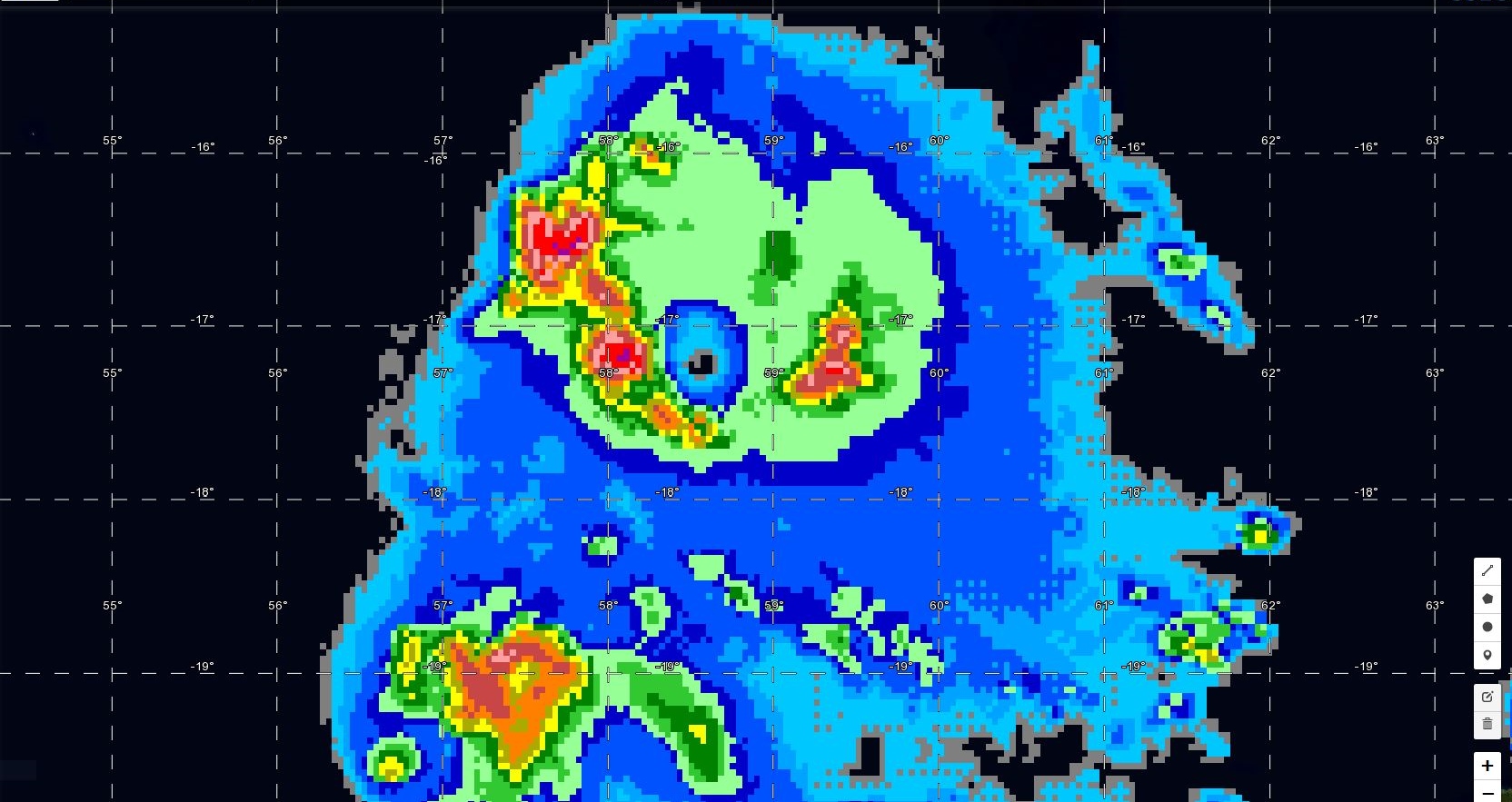 Saint Brandon(16.5°sud et 59.6°est): les îles sont touchées par la partie active du système. Les vents sont violents mais les vents les plus extrêmes(260km/h en rafales) devraient rester en mer.