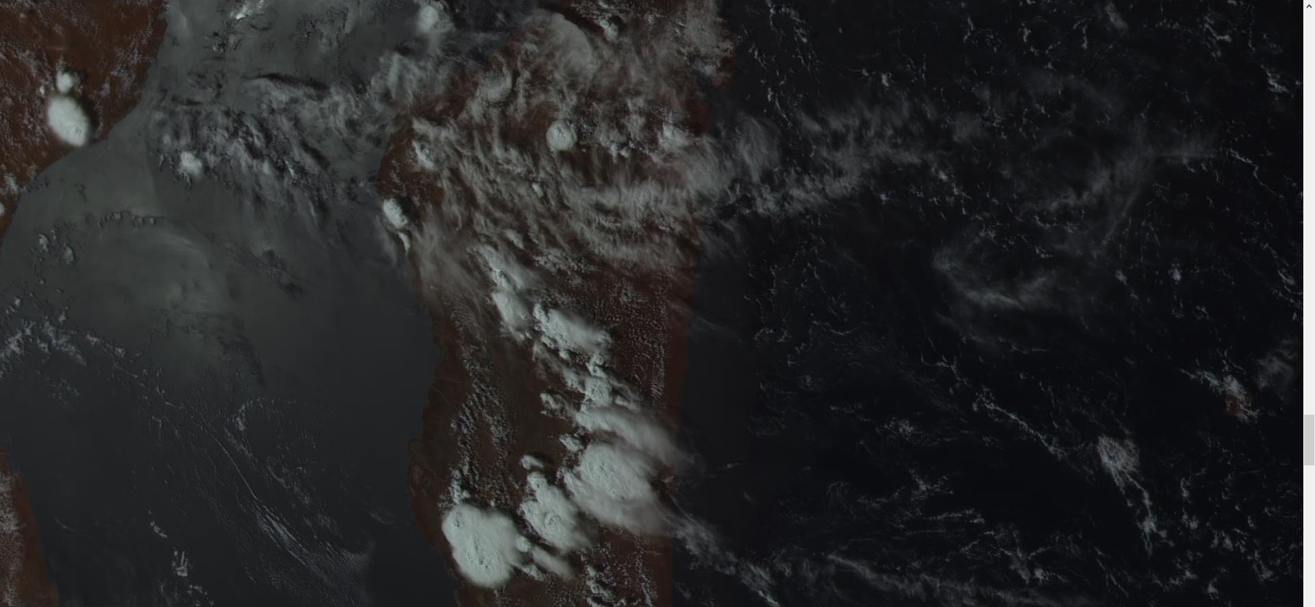 Les orages en formation en milieu d'après midi. Satellie géostationnaire russe.