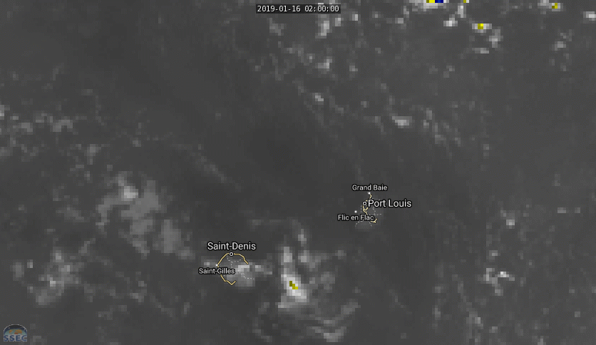 CLIQUEZ pour activer l'animaton.11h: les nuages modérément actifs se trouvent au nord de Maurice et se rapprochent.