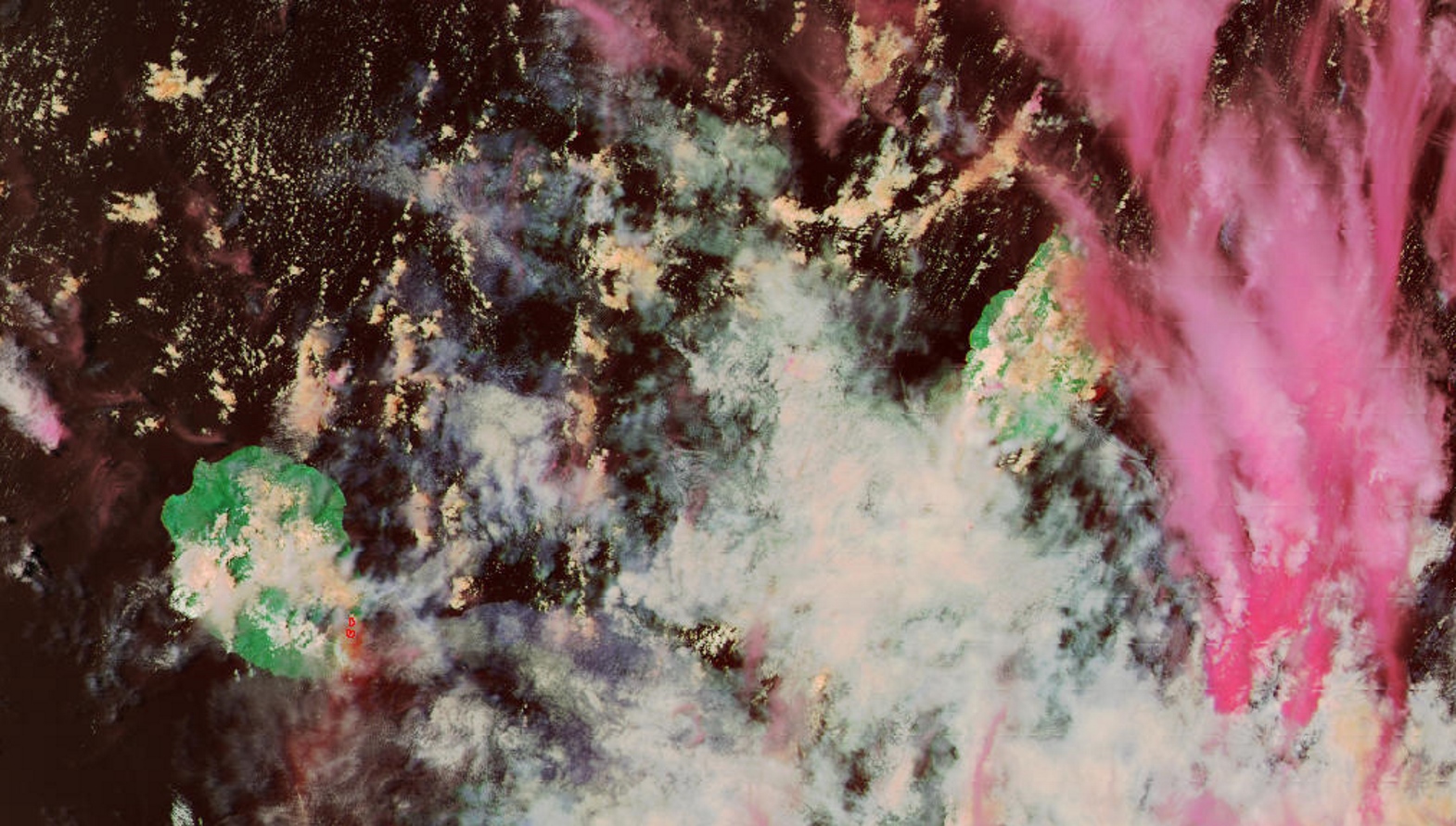 Les Iles Soeurs capturées par le satellite NPP à 14heures aujourd'hui. Les Iles Soeurs capturées par le satellite NPP à 14heures aujourd'hui.