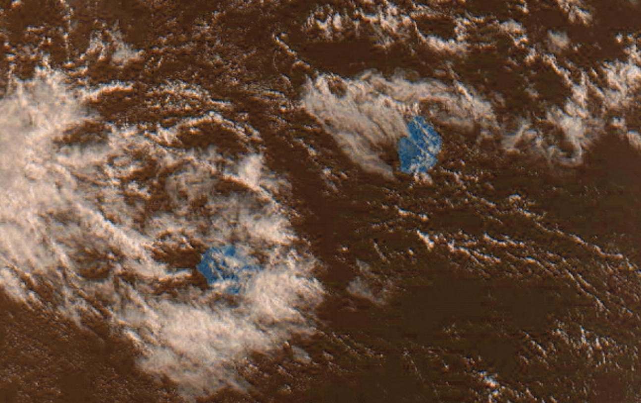 Les Iles Soeurs vues par Meteor M2 à 08h35. Photo sat reçue par J.Gentil à 4Bornes que j'ai travaillée un peu.