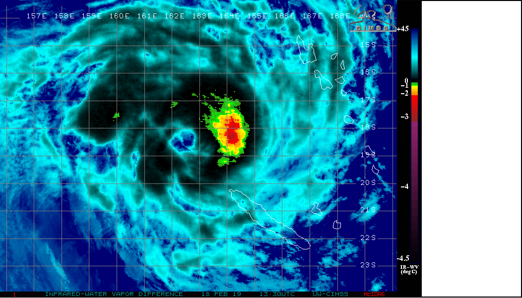 15UTC: OMA(15P): moving southwest and intensifying, approaching the Belep islands 