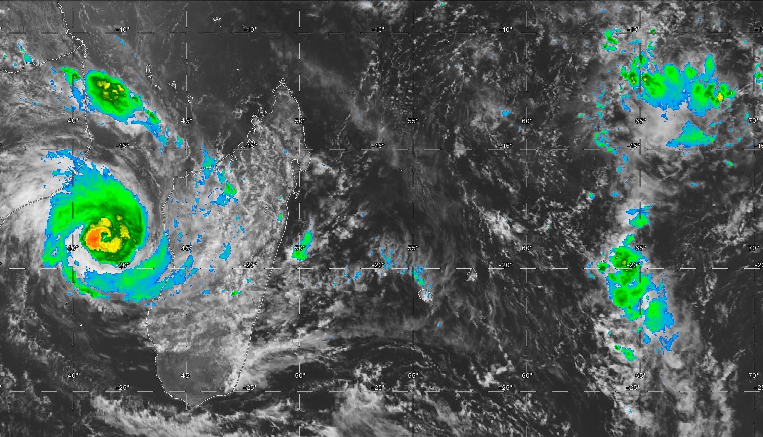 Satellite centré sur la zone à 14heures. A gauche de l'image le cyclone tropical IDAI(18S).