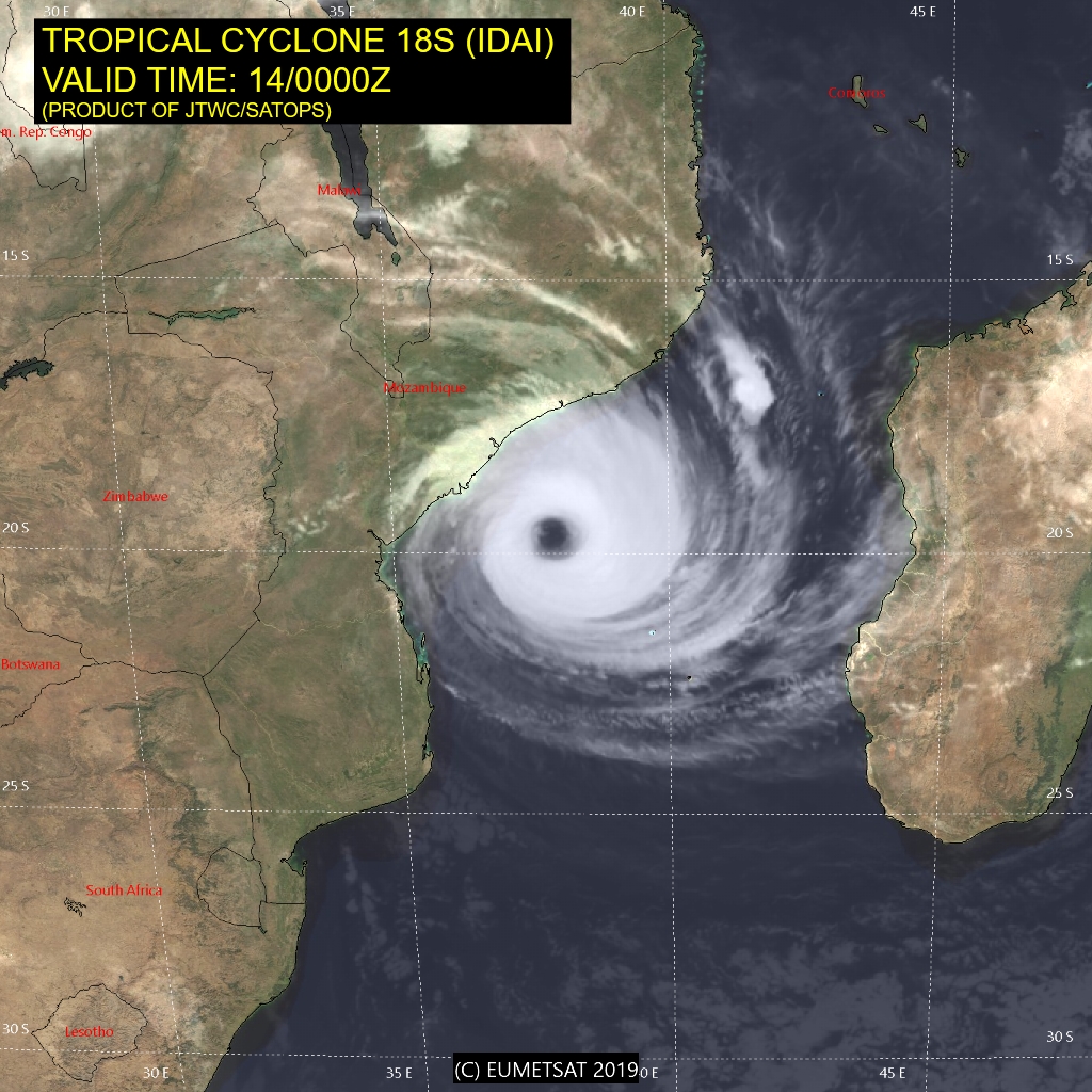 03UTC: dangerous cyclone IDAI(18S) 320km to Beira, set to make landfall within 50km of Beira shorly before 24hours 03UTC: dangerous cyclone IDAI(18S) 320km to Beira, set to make landfall within 50km of Beira shorly before 24hours