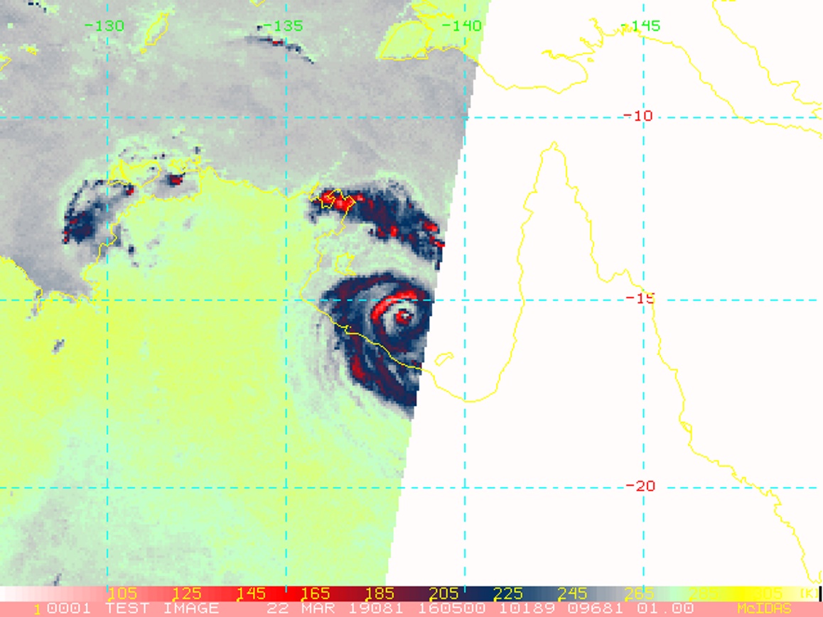 1605UTC: EVIDENCE OF AN EYEWALL REPLACEMENT CYCLE