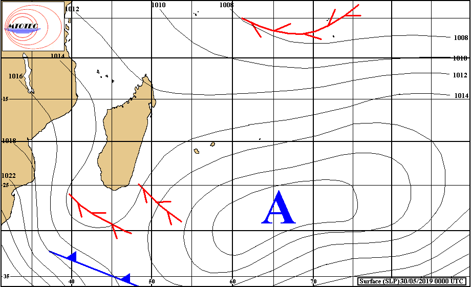 Analyse de la situation de surface à 4heures ce matin. L'anticyclone se décalle vers l'est et s'affaiblit. L'instabilité se développe au sud de MADA. Les vents vont graduellement faiblir sur les Mascareignes ces deux prochains jours. MTOTEC