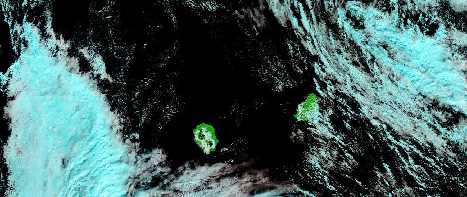 Noaa 20 à 13h48. Averses en mer au nord-est de MAURICE et à l'ouest de la REUNION. NASA US