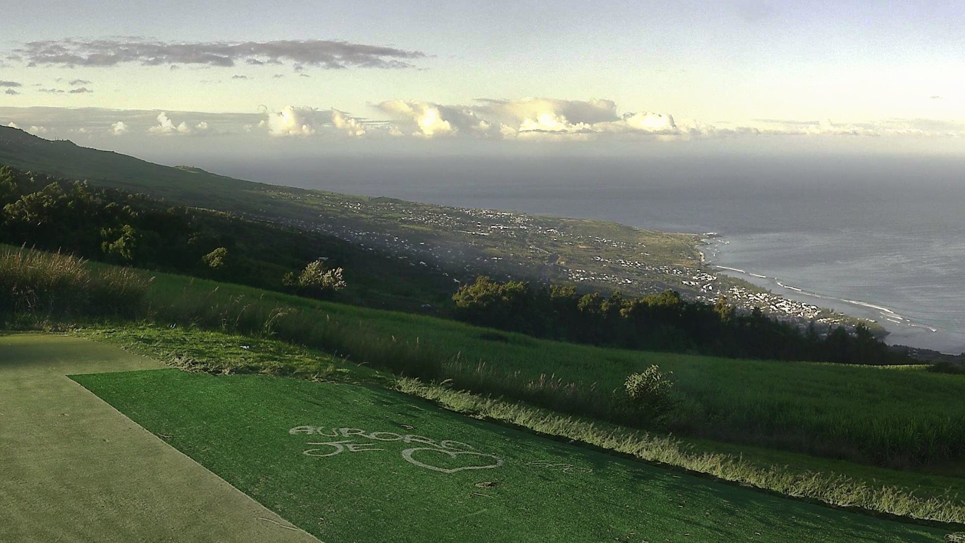 08h: vue toujours aussi saisissante sur Saint Leu depuis Colimaçons. Météo Réunion.