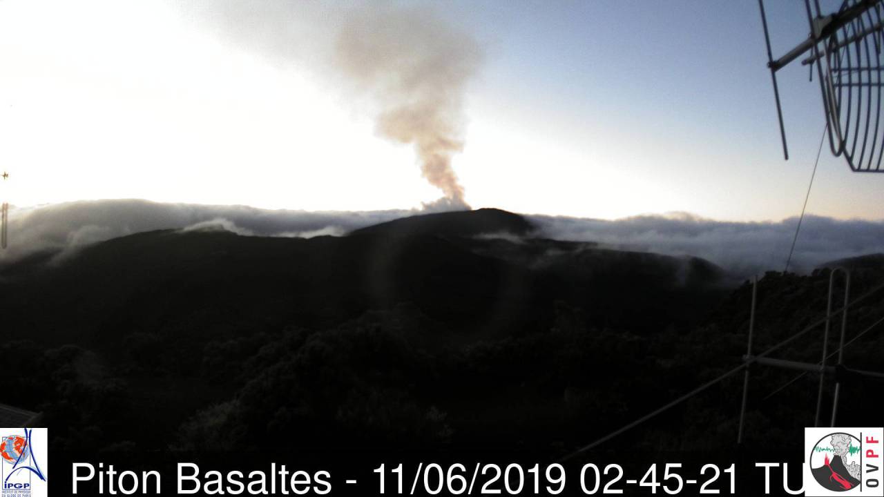 volcan l'a pété. METEO REUNION