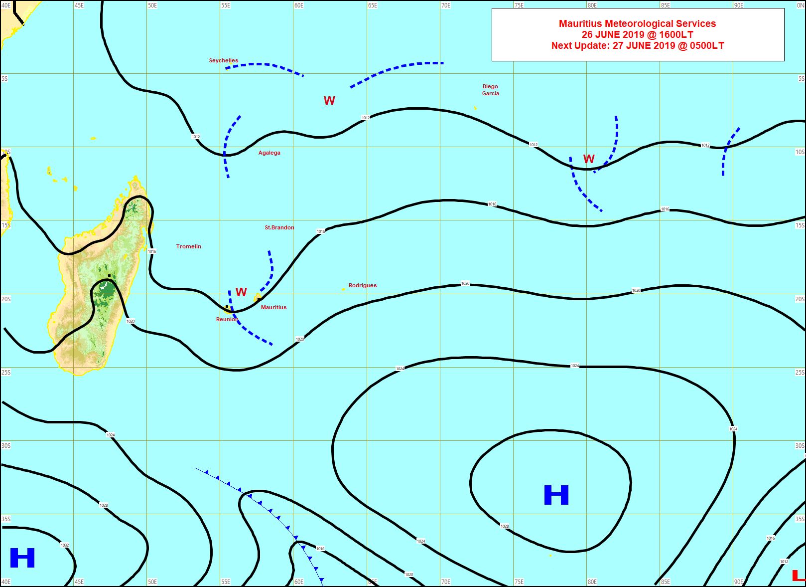 Situation à 16heures. La zone pluvieuse(w) se désagrège à proximité des Iles Soeurs. Un anticyclone s'approche graduellement de notre zone par le Sud-Ouest. MMS