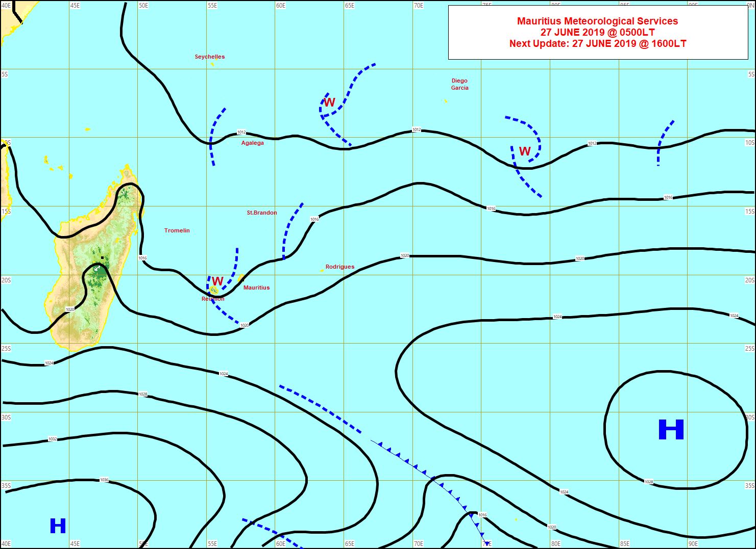 Analyse de la situation de surface ce matin. Toujours un peu d'instabilité(w) entre les Iles Soeurs. L'anticyclone(1038hpa) actuellement au sud de la Grande Ile va venir se positionner au sud des Mascareignes ces deux prochains jours. MMS