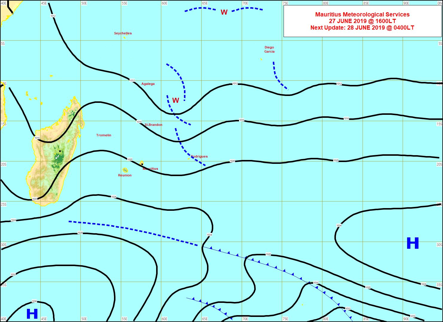 Analyse de la situation de surface cet après midi. L'anticyclone va se positionner au sud des Mascareignes d'où le renforcement du vent. MMS