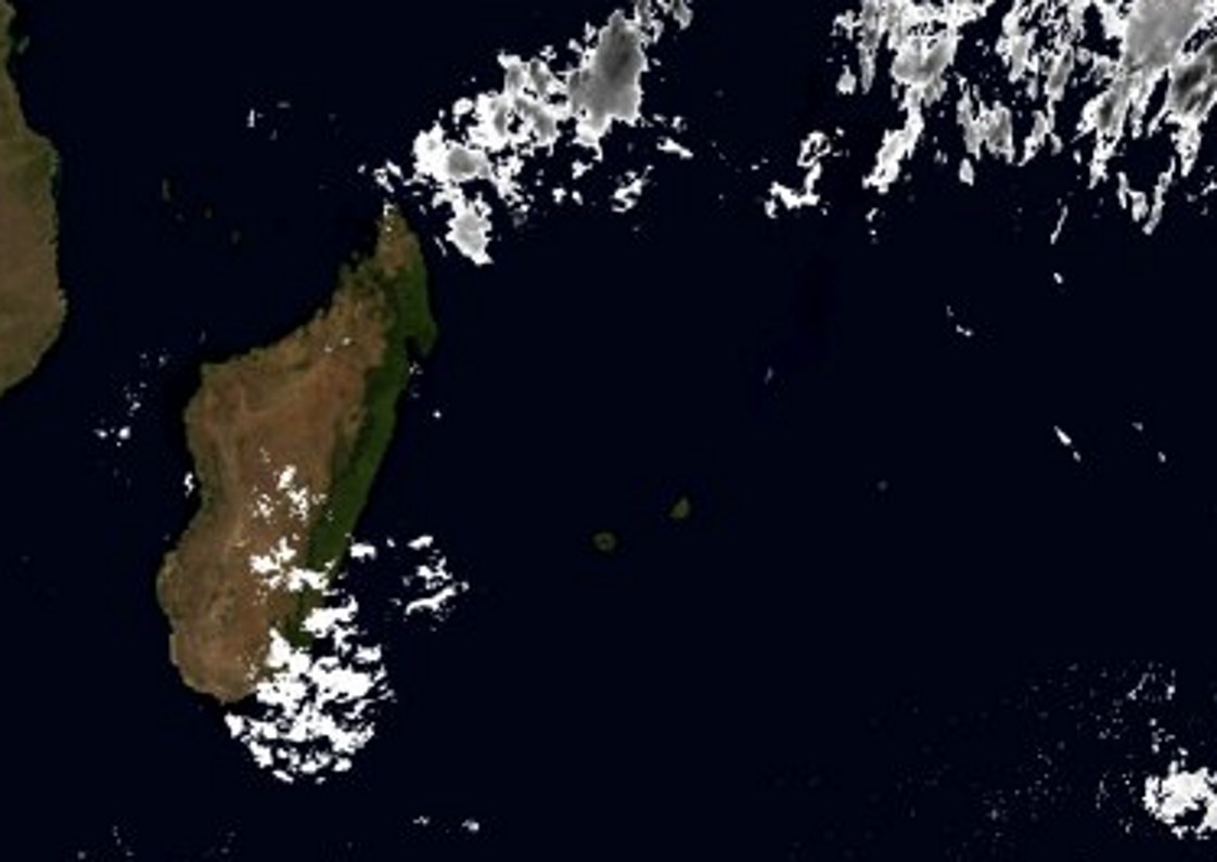 Image Météosat de 05heures. Pas de nuages actifs à proximité des Iles Soeurs. ABANKS